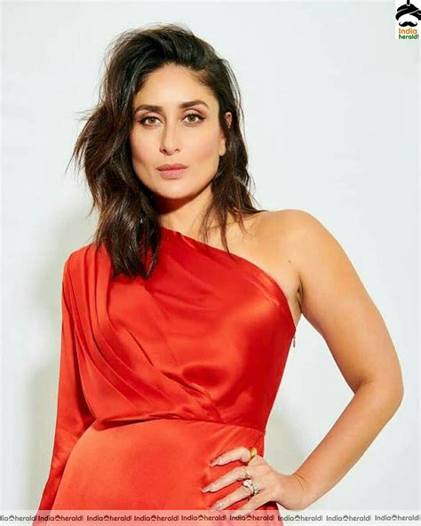 Kareena Kapoor hot compilation 